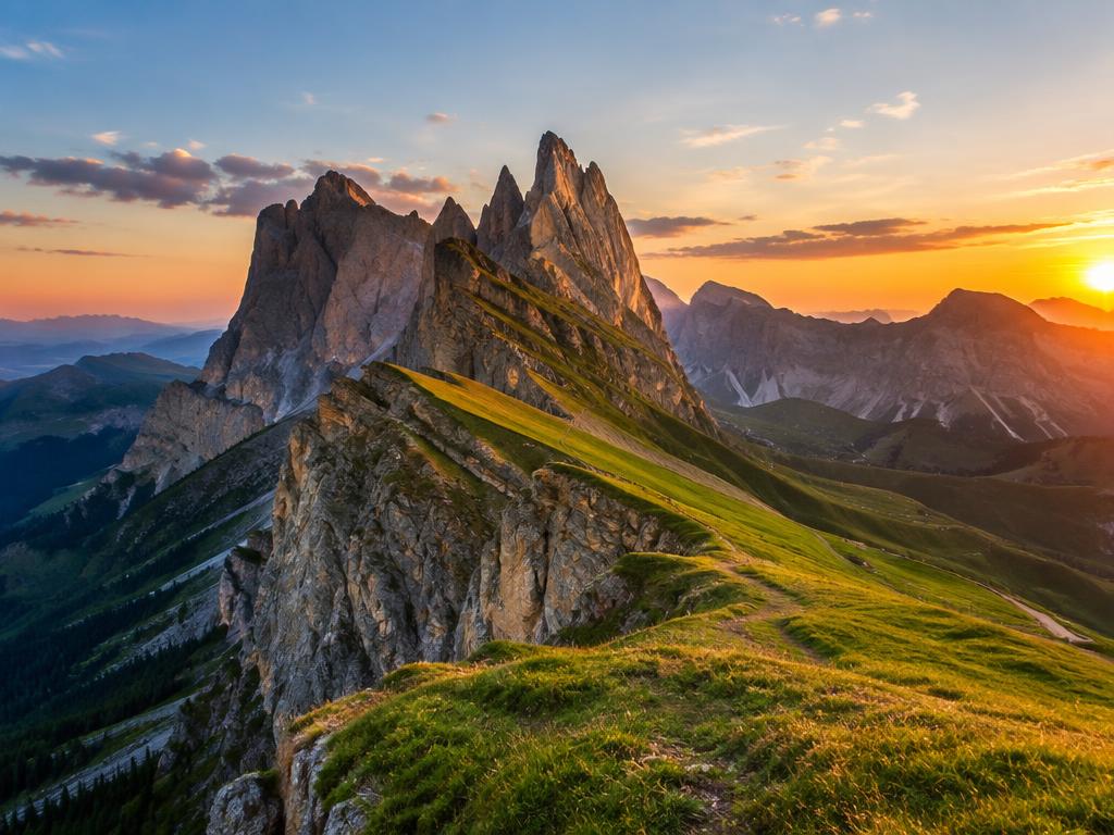 Seceda Sunrise Ridge